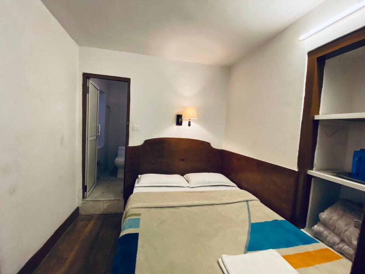 Souvenir Guest House Катманду Экстерьер фото