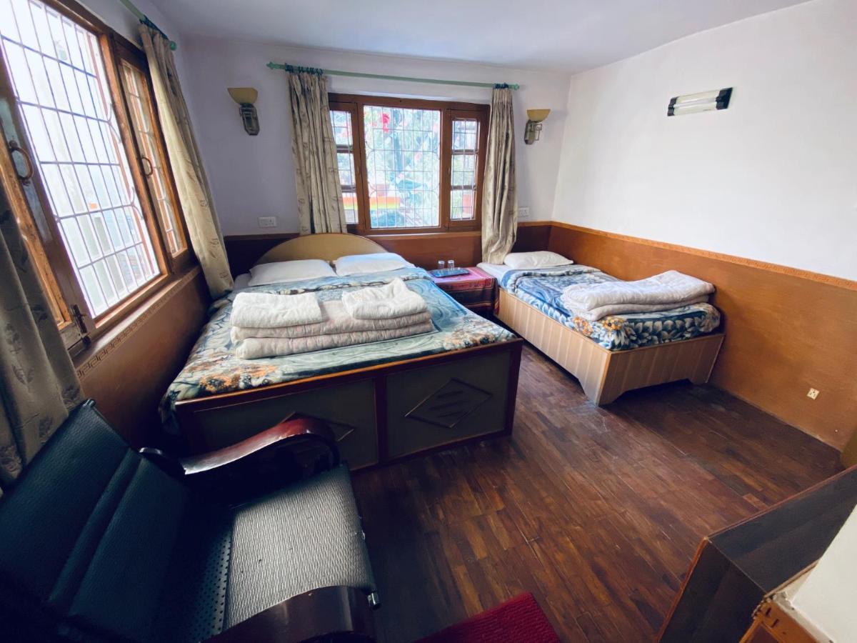 Souvenir Guest House Катманду Экстерьер фото