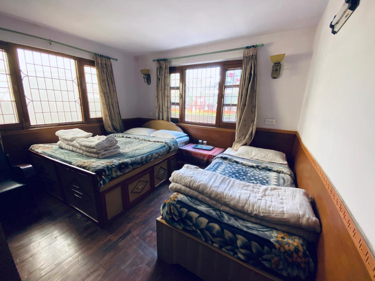 Souvenir Guest House Катманду Экстерьер фото
